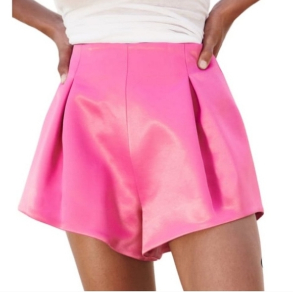 Zara Hot Pink Satin Effect Pleated High Rise Ballooon Dress Shorts Womens Size M - Picture 6 of 15